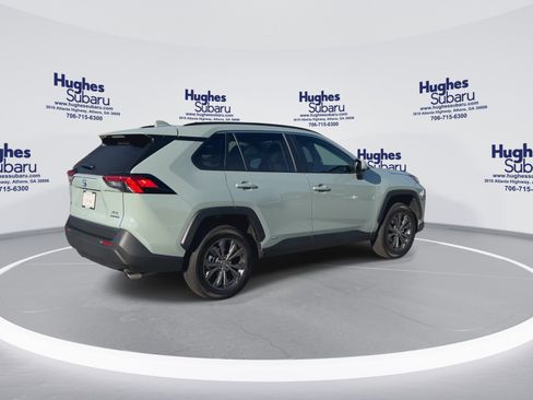 Used 2023 Toyota RAV4 XLE Premium image 11