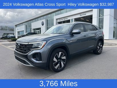 Used 2024 Volkswagen Atlas Cross Sport SE w/ Panoramic Sunroof Package