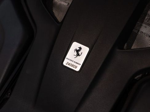 Used 2019 Ferrari GTC4Lusso AWD/4WD image 28