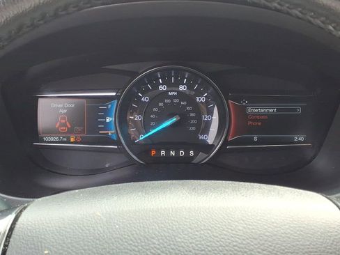 Used 2018 Ford Explorer XLT w/ Equipment Group 202A AWD/4WD image 16