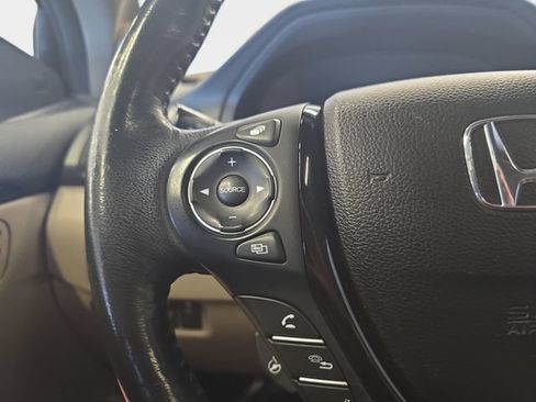 Used 2018 Honda Ridgeline RTL-E image 19