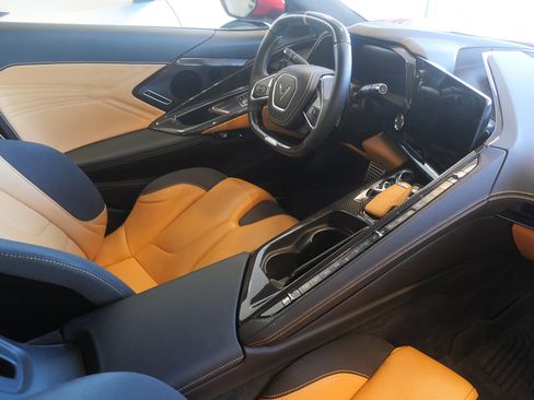 Used 2023 Chevrolet Corvette Z06 w/ Z07 Performance Package image 17