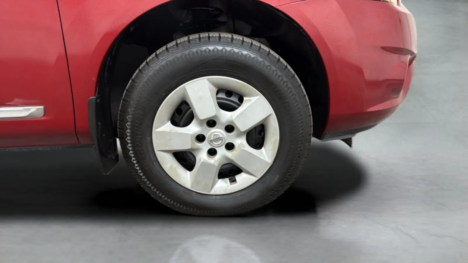 Used 2013 Nissan Rogue S FWD image 23