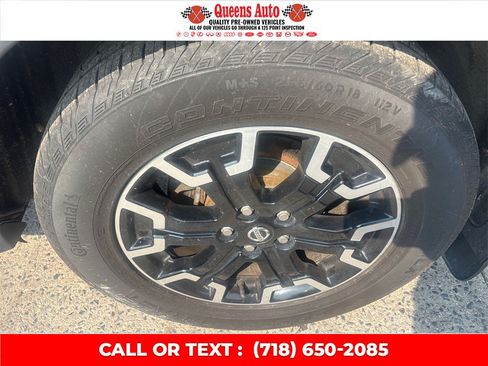 Used 2020 Nissan Pathfinder SL AWD/4WD image 32