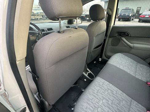 Used 2005 Ford Focus SE image 29