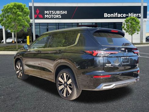 New 2026 Mitsubishi Outlander SEL FWD image 3