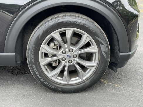 Used 2023 Ford Explorer Limited w/ Equipment Group 301A RWD image 61