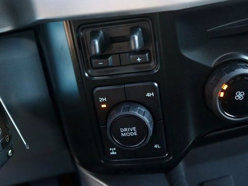 Used 2025 Ford F250 XLT image 23