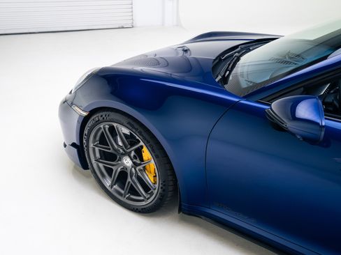 Used 2022 Porsche 911 Turbo S image 17