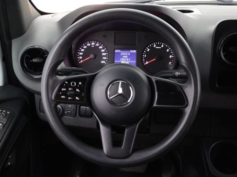 Used 2022 Mercedes-Benz Sprinter 2500 image 23