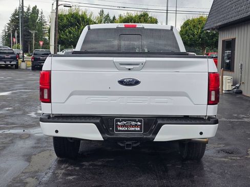 Used 2018 Ford F150 Lariat w/ Equipment Group 502A Luxury AWD/4WD image 4