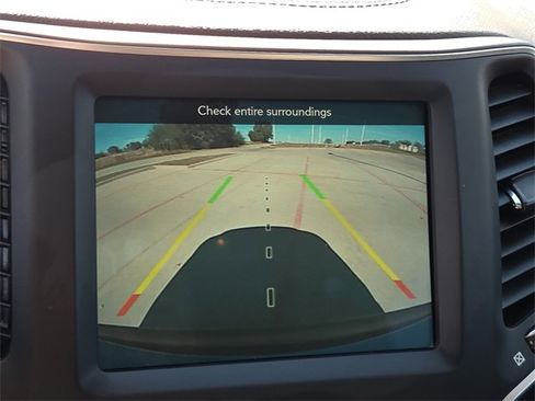 Used 2022 Jeep Cherokee Latitude Lux image 21