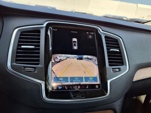 Certified 2024 Volvo XC90 B6 Core image 28