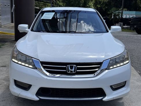 Used 2013 Honda Accord Touring image 9