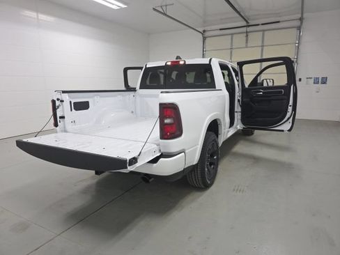 New 2026 RAM 1500 Big Horn AWD/4WD image 12