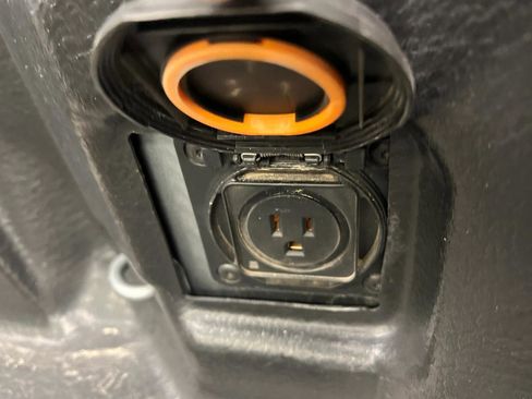 Used 2025 Chevrolet Silverado 1500 LT image 53