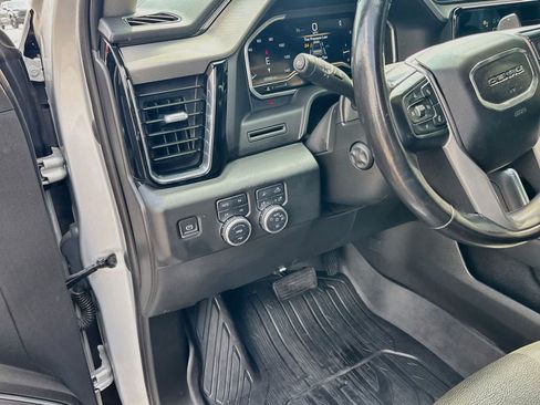 Used 2022 GMC Sierra 1500 Denali AWD/4WD image 10