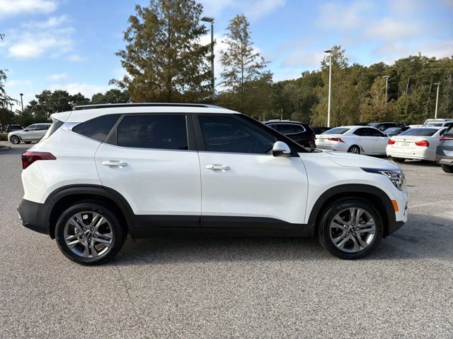 Used 2023 Kia Seltos S FWD image 2