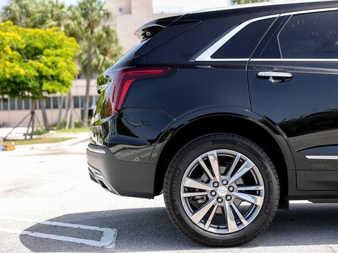 Used 2024 Cadillac XT5 Premium Luxury w/ Technology Package AWD/4WD image 30