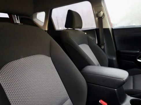 Used 2024 Kia Soul LX image 35