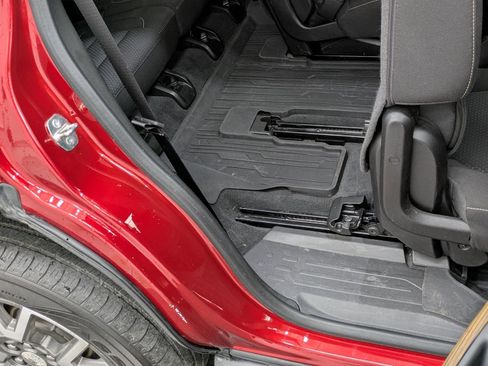 Used 2022 GMC Acadia SLE w/ Driver Convenience Package image 19