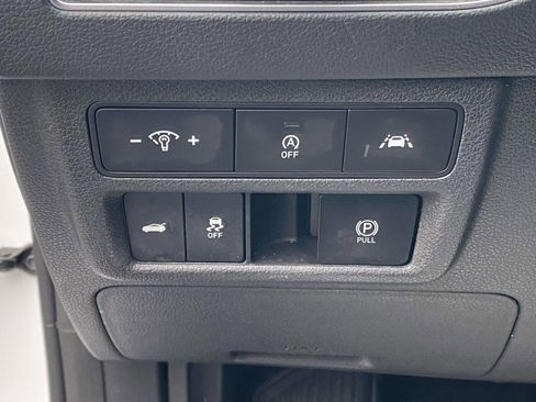 Used 2021 Hyundai Sonata SE w/ Preferred Accessory Package image 17