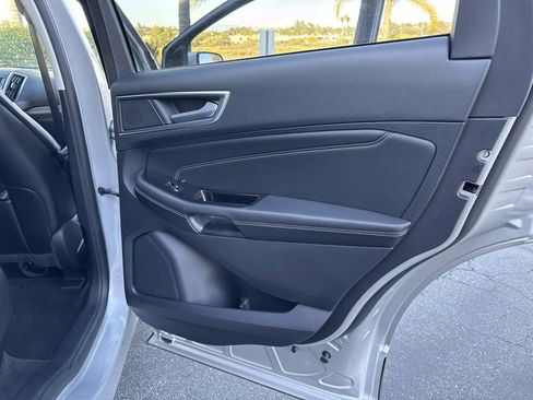 Used 2019 Ford Edge Titanium w/ Cargo Accessory Package image 30