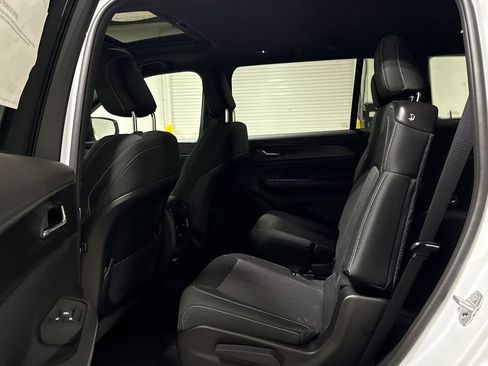 New 2026 Jeep Grand Cherokee L Laredo AWD/4WD image 23