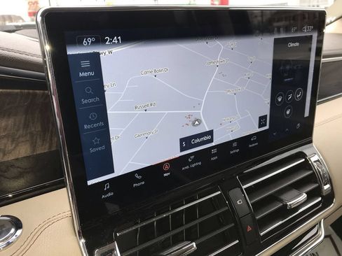 Used 2024 Lincoln Navigator Reserve AWD/4WD image 18