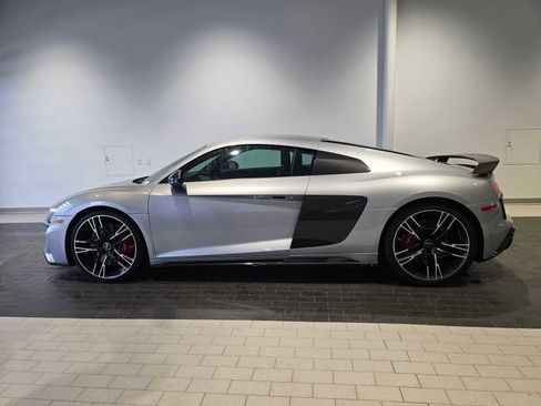 Used 2022 Audi R8 V10 performance image 2