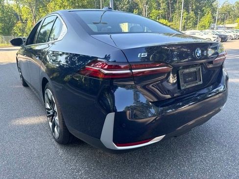 Used 2026 BMW i5 eDrive40 RWD image 15