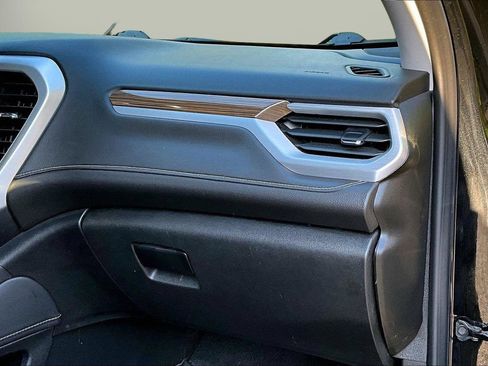 Used 2023 GMC Acadia SLE w/ Driver Convenience Package AWD/4WD image 19