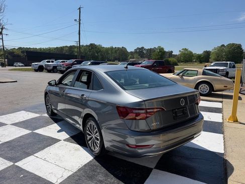 Used 2019 Volkswagen Jetta SE image 7