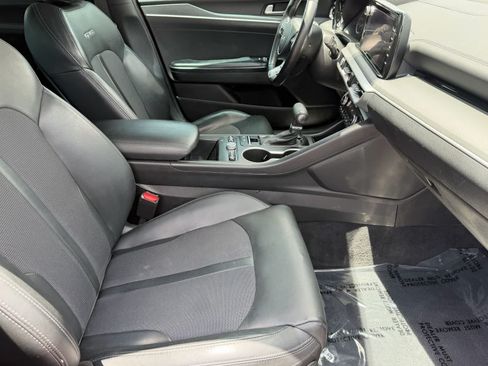 Used 2022 Kia K5 GT-Line AWD/4WD image 12