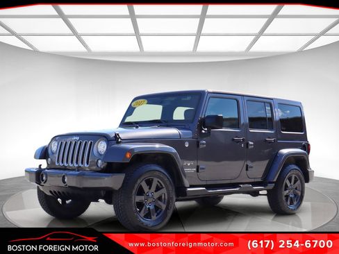 Used 2017 Jeep Wrangler Unlimited Sahara w/ Dual Top Group AWD/4WD image 1