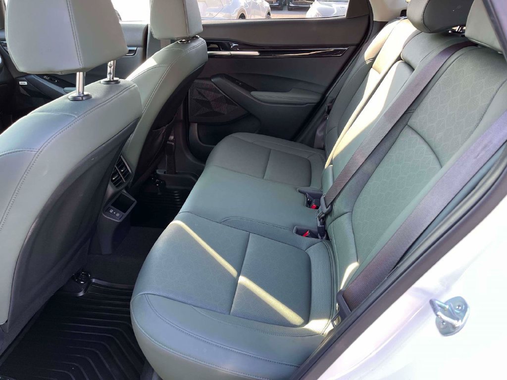 Used 2024 Kia Seltos SX w/ SX Sunroof Package AWD/4WD image 6