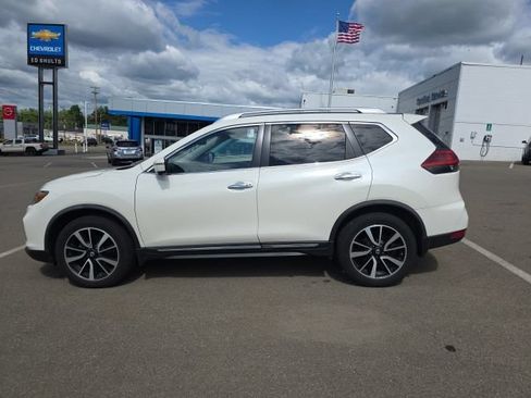 Used 2018 Nissan Rogue SL w/ Premium Package AWD/4WD image 10