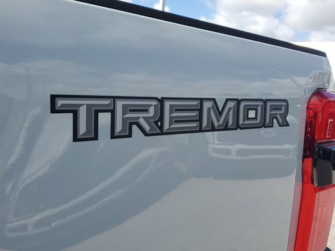 Used 2025 Ford F250 Lariat w/ Lariat Ultimate Package image 10