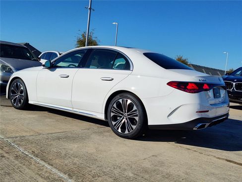 New 2026 Mercedes-Benz E 350 4MATIC Sedan image 3