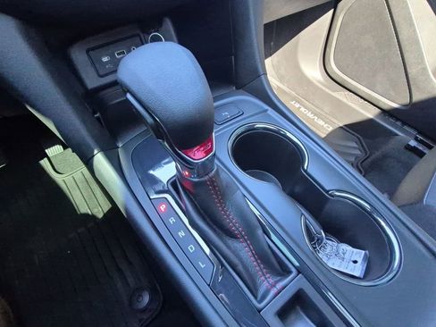 Used 2023 Chevrolet Equinox RS w/ LPO, Cargo Package image 19