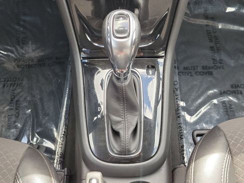 Used 2020 Buick Encore Preferred image 18