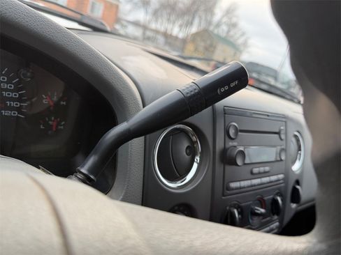 Used 2005 Ford F150 FX4 image 23