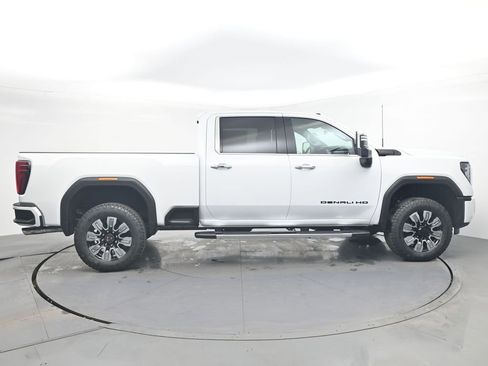 New 2026 GMC Sierra 2500 Denali w/ Denali Reserve Package image 6