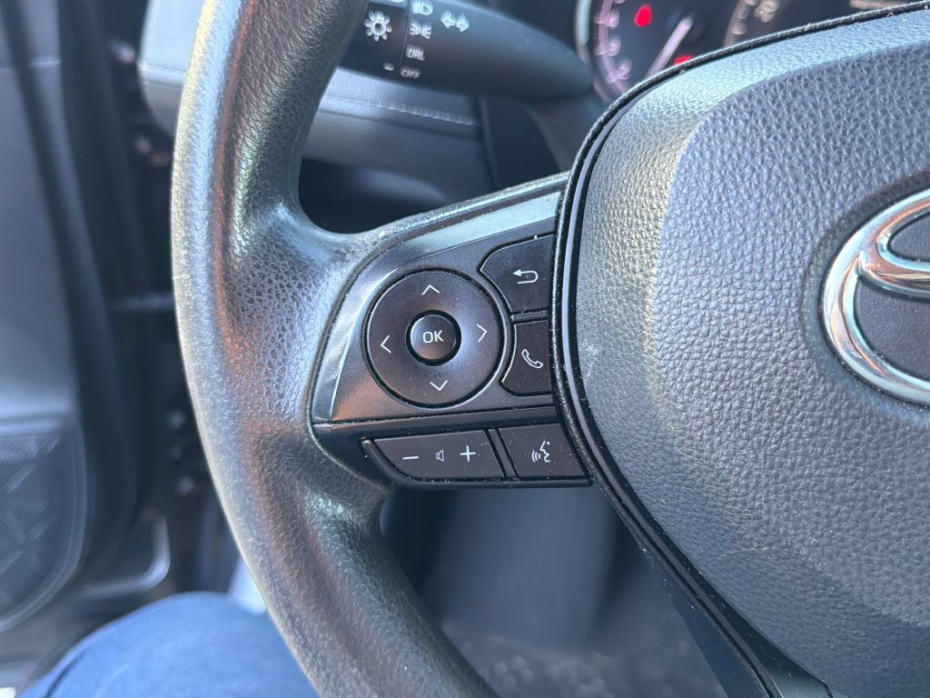 Used 2024 Toyota RAV4 LE FWD image 18