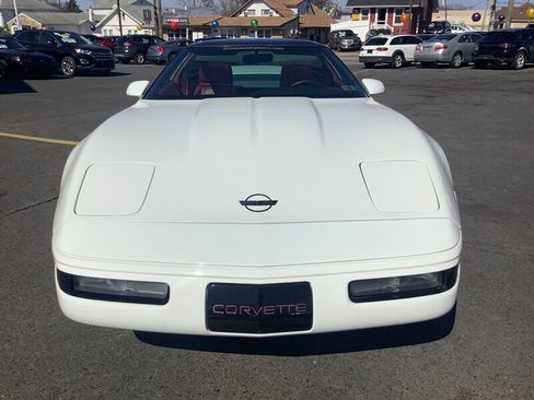 Used 1991 Chevrolet Corvette Coupe RWD image 4