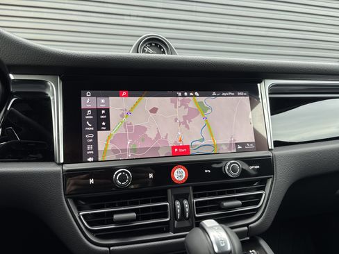 Used 2026 Porsche Macan image 20