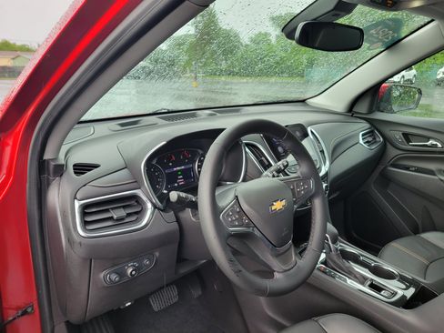 Certified 2024 Chevrolet Equinox Premier FWD image 26