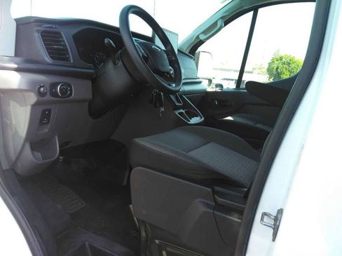 Used 2023 Ford Transit 350 XLT image 3