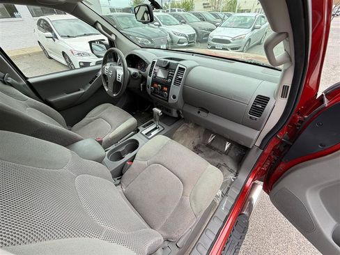 Used 2014 Nissan Frontier SV w/ SV Value Truck Package image 29