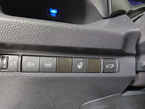 Used 2024 Toyota RAV4 XSE w/ Weather Package AWD/4WD image 29